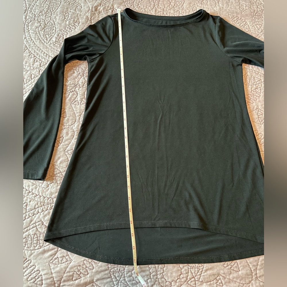 Susan Graver Modern Essentials Liquid Knit Hi-Low Hem Top XXS Black - Picture 8 of 11